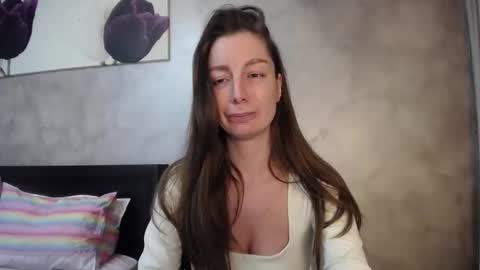 Lia   online show from 03-05-26, 04:47