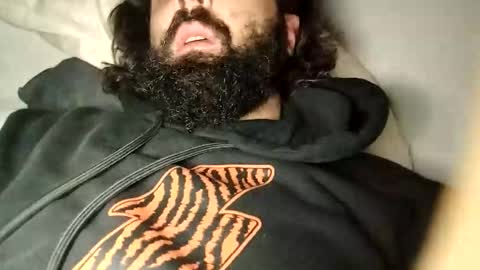 Snapshot of hotitalianboy218174 chatting on 12-18-25, 06:08 Italiaboy online show from 12-18-25, 06:08