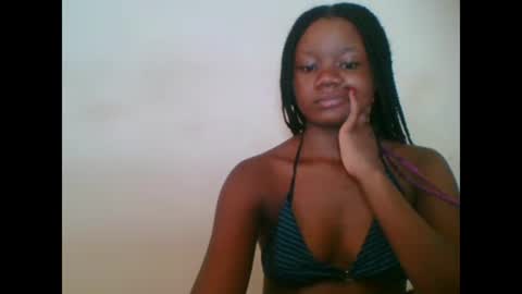 Snapshot of hotjeylee chatting on 03-12-25, 10:59 LOYCE online show from 03-12-25, 10:59