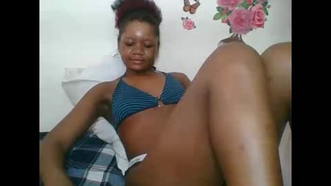 Snapshot of hotjeylee chatting on 09-16-25, 08:15 LOYCE online show from 09-16-25, 08:15