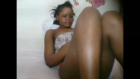 Snapshot of hotjeylee chatting on 10-09-25, 08:07 LOYCE online show from 10-09-25, 08:07