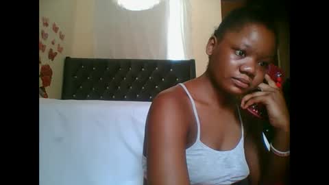 Snapshot of hotjeylee chatting on 11-22-25, 08:02 LOYCE online show from 11-22-25, 08:02