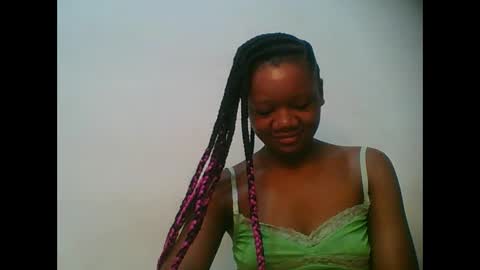 Snapshot of hotjeylee chatting on 11-24-25, 02:00 LOYCE online show from 11-24-25, 02:00