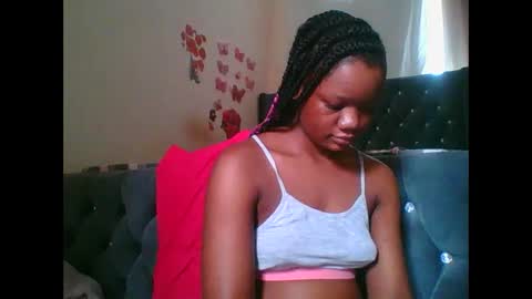 Snapshot of hotjeylee chatting on 12-01-25, 02:22 LOYCE online show from 12-01-25, 02:22