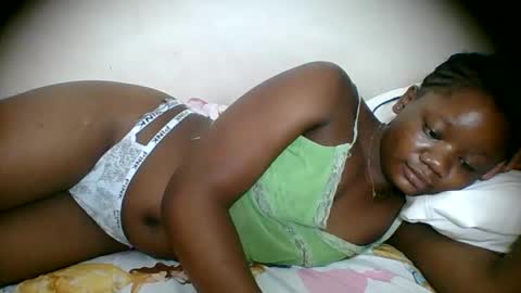 LOYCE online show from 04-22-26, 06:42