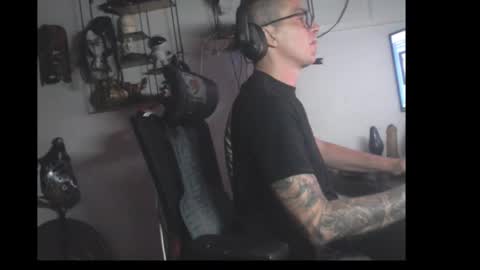 hotkinkytat online show from 04-19-26, 06:32