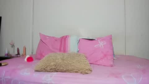 Krystel online show from 02-15-25, 01:16