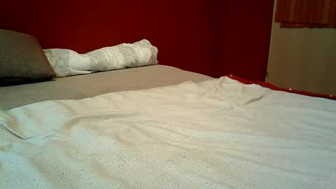 Snapshot of hotmakenzie chatting on 03-11-25, 06:32 Makenzie online show from 03-11-25, 06:32