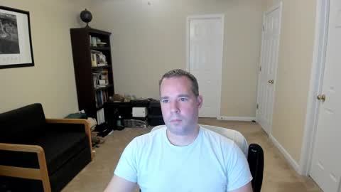 Snapshot of hotmale4u692000 chatting on 12-28-24, 08:25 hotmale4u692000 online show from 12-28-24, 08:25