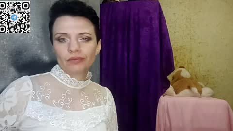hotmamaqueen234 online show from 04-05-26, 05:54