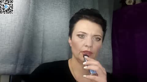 hotmamaqueen234 online show from 05-01-26, 07:40