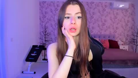 Snapshot of hotmolly_ chatting on 06-10-26, 09:41 hotmolly_ online show from 06-10-26, 09:41