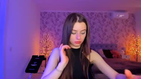 Snapshot of hotmolly_ chatting on 06-14-26, 03:19 hotmolly_ online show from 06-14-26, 03:19