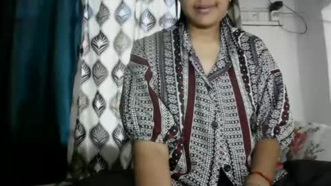 lola online show from 03-27-26, 05:13