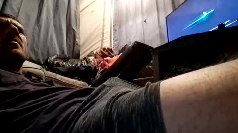 hotoutdoors93 online show from 06-07-26, 01:32