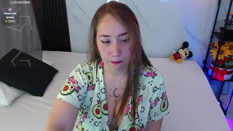 Sussy Bloom  online show from 09-28-25, 03:01