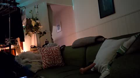 Snapshot of hotrox6942 chatting on 09-19-25, 09:43 hotrox6942 online show from 09-19-25, 09:43