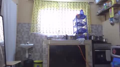 Snapshot of hotsassyqueen219667 chatting on 04-12-26, 10:53 Kichuna online show from 04-12-26, 10:53