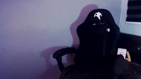 Snapshot of hotsexyhugetrans chatting on 02-24-25, 11:41 Marga Avery online show from 02-24-25, 11:41