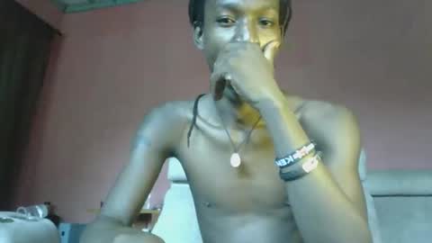 hotshadowx online show from 05-18-26, 04:07