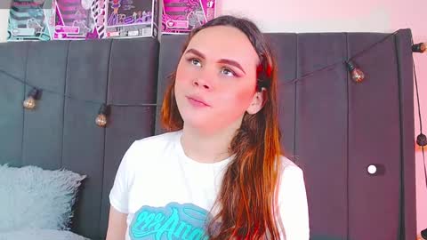 Snapshot of hotsisterssamdlers chatting on 02-09-25, 01:00 LINDADAYANA online show from 02-09-25, 01:00