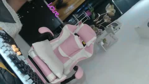 RHICAH online show from 04-07-26, 11:04