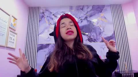 hott_barbie_ online show from 11-11-25, 03:17