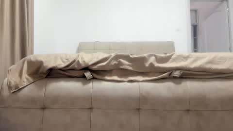 hottalicia2 online show from 02-11-26, 05:51