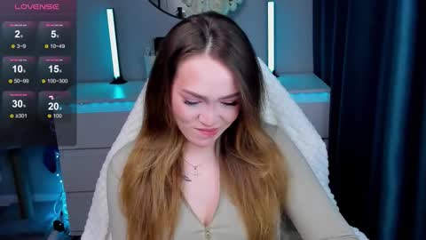 hello Im Eva online show from 12-05-25, 02:03