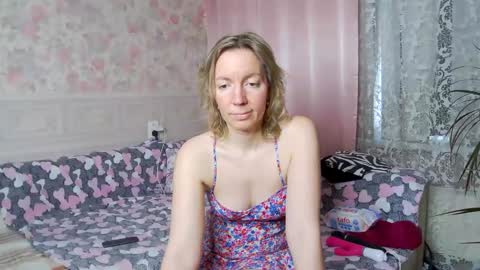 Snapshot of hotteramanda chatting on 03-12-25, 03:35 Amanda online show from 03-12-25, 03:35