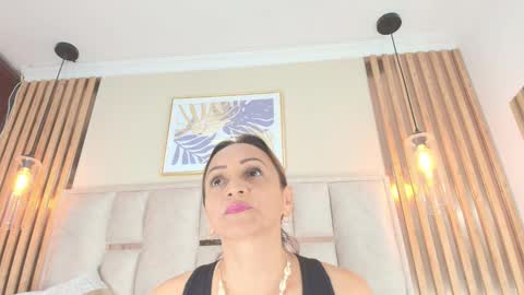 Snapshot of hottest_mature__ chatting on 09-17-25, 02:13 Natalie  online show from 09-17-25, 02:13