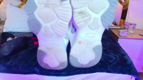 Snapshot of hottest_mature__ chatting on 10-12-25, 11:20 Natalie  online show from 10-12-25, 11:20