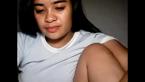 Snapshot of hottie_asianbabe chatting on 12-02-25, 12:10 Leen online show from 12-02-25, 12:10