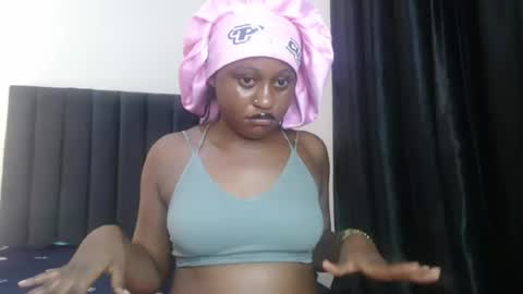 Ella online show from 07-05-26, 10:39