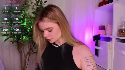 Snapshot of hottie_jane chatting on 03-09-25, 04:22 Jane  online show from 03-09-25, 04:22