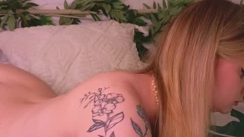 Snapshot of hottie_jane chatting on 03-09-25, 07:26 Jane  online show from 03-09-25, 07:26