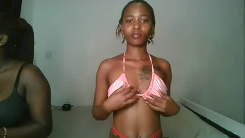 hottie_mistie online show from 04-11-26, 09:19