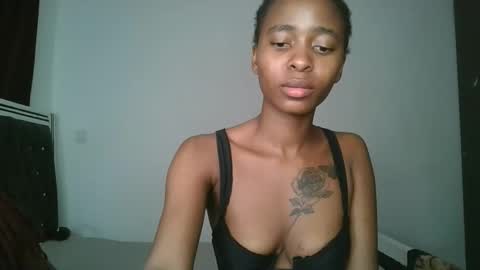 hottie_mistie online show from 06-09-26, 06:41
