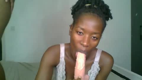 hottie_mistie online show from 07-11-26, 11:17