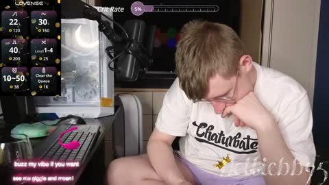 Snapshot of hottiebb95 chatting on 01-23-25, 02:33 Roberts stones online show from 01-23-25, 02:33