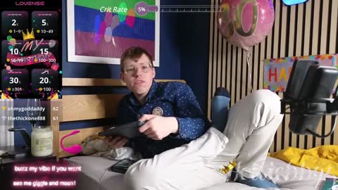 Snapshot of hottiebb95 chatting on 02-02-25, 03:54 Roberts stones online show from 02-02-25, 03:54