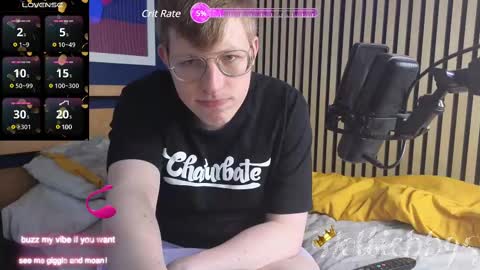 Snapshot of hottiebb95 chatting on 02-12-25, 12:55 Roberts stones online show from 02-12-25, 12:55