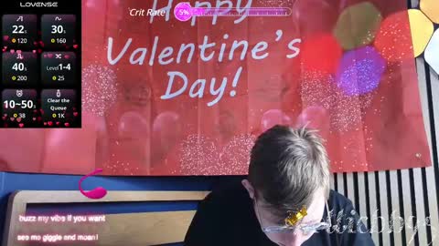 Snapshot of hottiebb95 chatting on 02-15-25, 04:47 Roberts stones online show from 02-15-25, 04:47