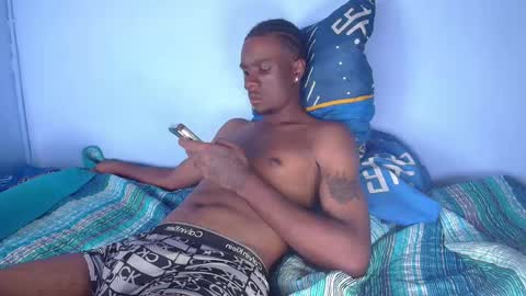 independent Model online show from 09-18-25, 12:45