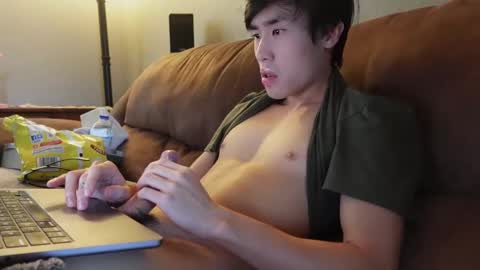 hottiewithabody101 online show from 09-15-25, 09:42