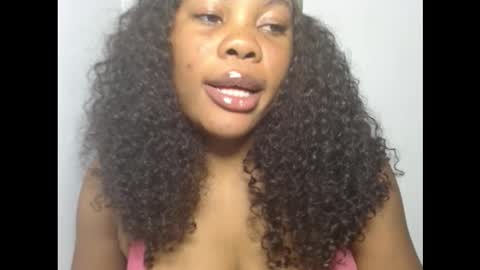 Snapshot of hotty_lora889 chatting on 10-14-25, 02:29 hotty_lora889 online show from 10-14-25, 02:29