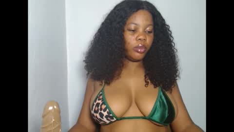 Snapshot of hotty_lora889 chatting on 10-15-25, 05:57 hotty_lora889 online show from 10-15-25, 05:57