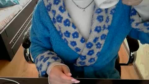 Mary online show from 04-24-26, 03:36