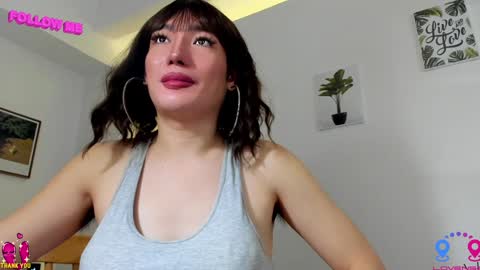 Snapshot of hottycrishinaxx chatting on 12-15-24, 04:07 crishinahotty online show from 12-15-24, 04:07