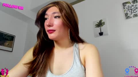 Snapshot of hottycrishinaxx chatting on 12-24-24, 06:33 crishinahotty online show from 12-24-24, 06:33